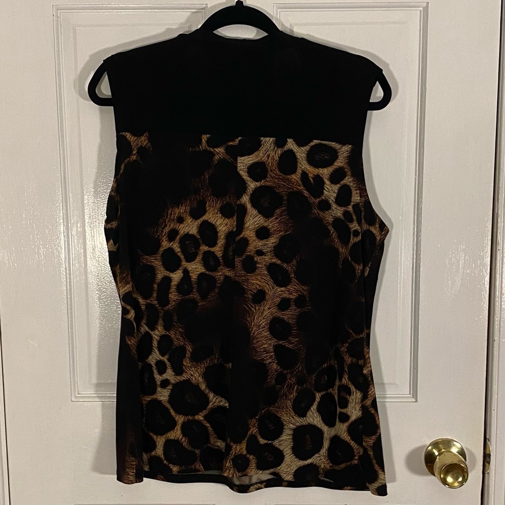Leopard print top - Picture 2 of 3